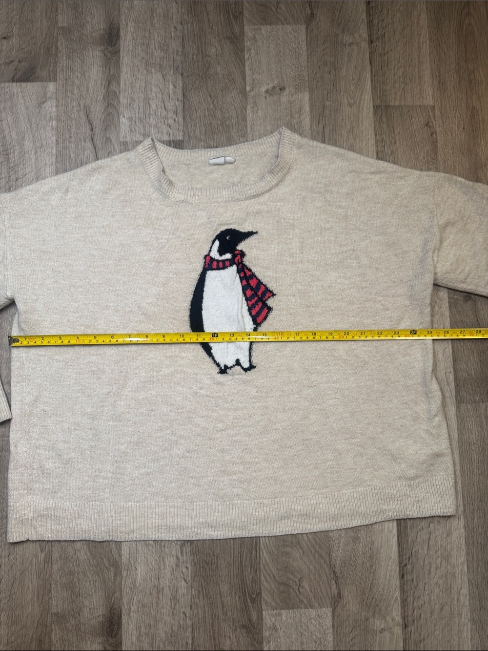 GAP Cream Penguin Graphic Crewneck Sweater - XL - Picture 7 of 7